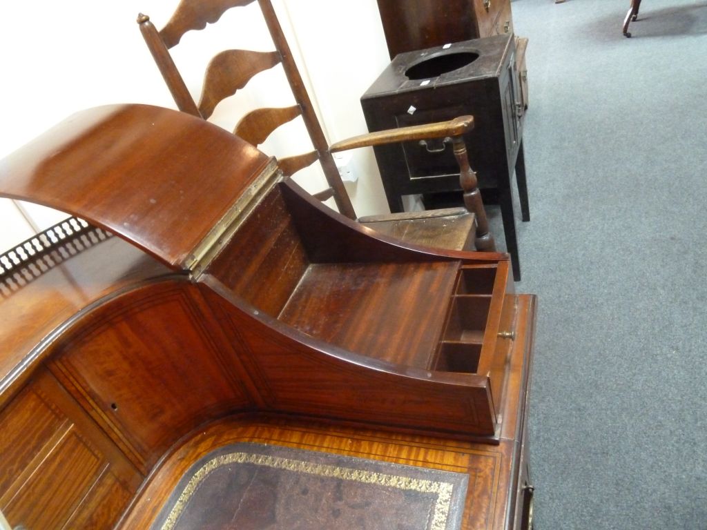 An Edwardian satinwood Carlton House des - Image 3 of 6