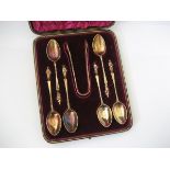 Cased Set of 6 Apostle Spoons with sugar tongs Sheffield 1890 James Deacon and Sons (4.1 oz)