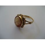 9 Carat Gold Cameo Ring (3.6 g)