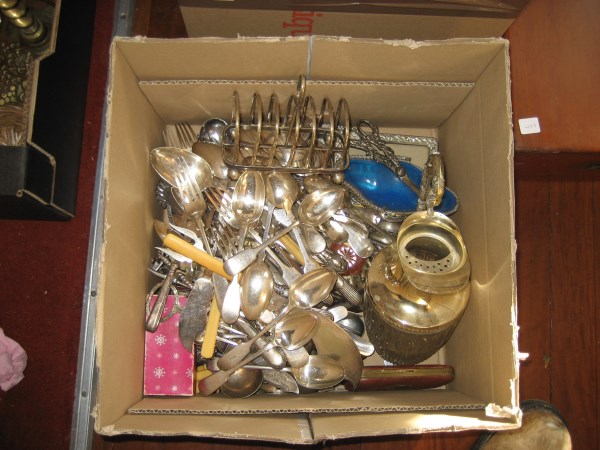 A collection of silver plate flatware etc (the contents of 1 box)