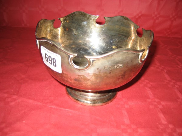 A silver pedestal bowl London 1911