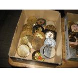 Gilt engine turned powder compacts (15)