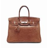 SAC BIRKIN 35 EN CROCODILE POROSUS MAT FAUVE, GARNITURE EN MÉTAL ARGENTÉ PALLADIÉ
HERMÈS, 2008