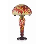 A GALLE CAMEO GLASS 'BLEEDING HEARTS' TABLE LAMP
CIRCA 1910
The yellow and white body overlaid in