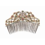 A GEMSET SILVER-GILT COMB   NORTH INDIA, LATE 19TH/EARLY 20TH CENTURY