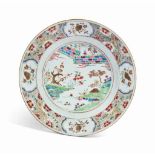 A CHINESE FAMILLE ROSE PLATE
YONGZHENG PERIOD (1723-1735)
Decorated to the centre with a pavilion