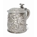 A RARE CHARLES II PROVINCIAL SILVER TANKARD
MARK OF JOHN DOWTHWAITE (MAKER'S MARK ONLY, STRUCK