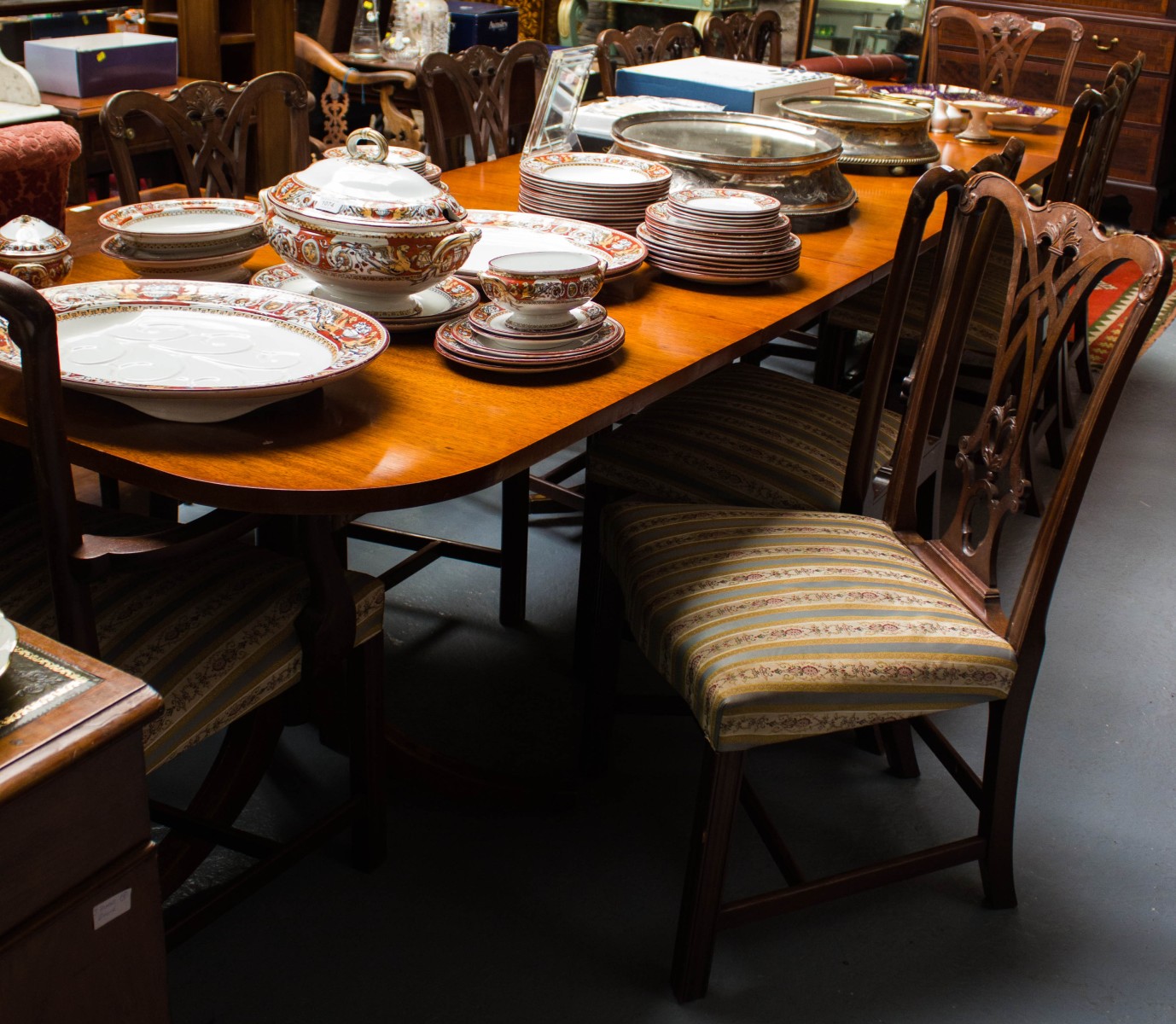 MAHOGANY 3 POD + 2 LEAF DINING TABLE + 10 RIBBON BACK DINING CHAIRS