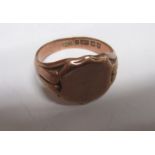 A 9ct gold gents signet ring approx 9g