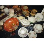 An assortment of vintage ceramics to include Royal Winton