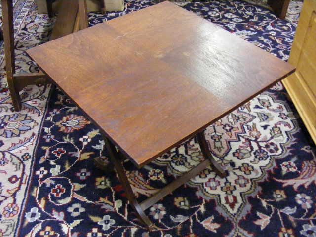 Foldable Oak Occasional Table