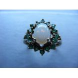 Opal & Emerald Ladies 9ct Gold Ring 3.5g