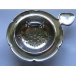 Silver Walker & Hall Tea Strainer 27g