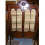 C.1900 Mahogany Display Cabinet With Original Silk Lining