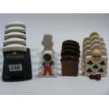 A Quantity (Approx. 20) Ceramic Toast Racks Inc. Wade & Carlton Ware (Four Shown)