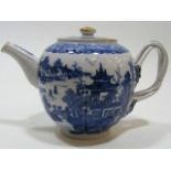 Good Quality 19thC. Chinese Blue & White Teapot