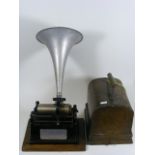 Early Wind Up Edison Gem Phonograph With Horn & Case