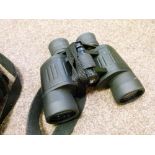 Pair of modern Viking 8x42 binoculars, cased