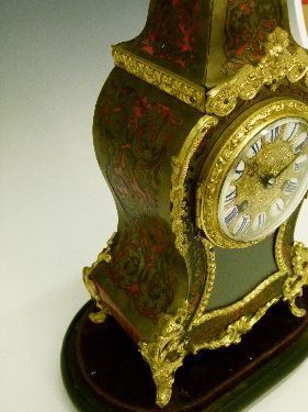 19th Century French ormolu mounted buhl and red tortoiseshell cased mantel clock, the dial with blue - Image 3 of 6