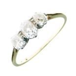 No Lot   Condition: Some wear to the claws and setting, centre diamond approximately 4.5mm x 3mm,