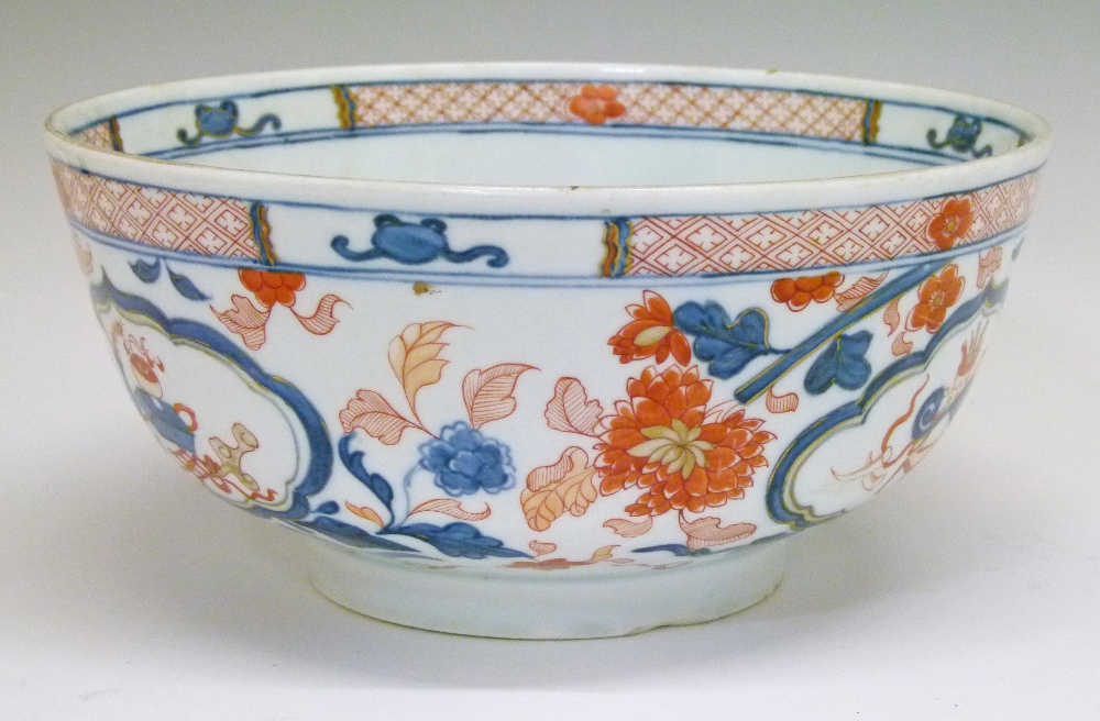 Chinese Imari bowl having typical gilt highlighted iron-red and blue decoration, 22.5cm diameter