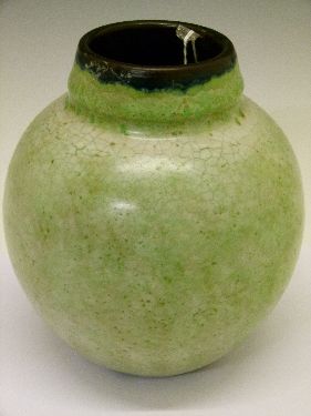 Emile Decoeur (1876-1953) - Ovoid pottery vase having a crackled and mottled pale green and brown - Image 2 of 4