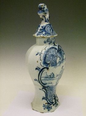 19th Century Dutch Delft baluster vase and cover having blue and white painted decoration - Image 4 of 9