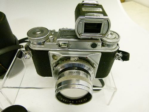 Cameras - Voigtlander Prominent I, circa 1955, with Turnit view finder, Skoparon 35mm, Noktor 50mm - Image 2 of 8