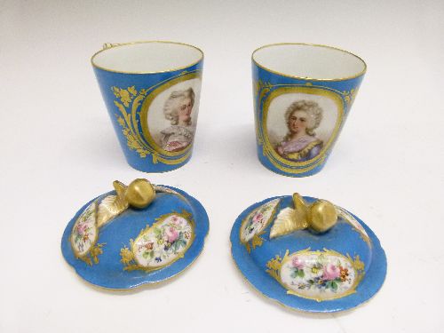 Pair of 19th Century Sevres style trembleuse chocolate cups and saucers, the cups with oval - Image 5 of 7