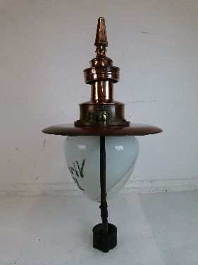Large early 20th Century copper and wrought iron gas lamp head, the clear and white glass dome - Image 4 of 8