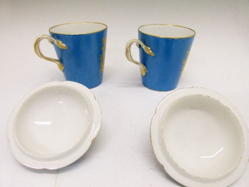 Pair of 19th Century Sevres style trembleuse chocolate cups and saucers, the cups with oval - Image 6 of 7