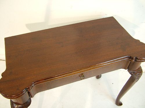George III mahogany inverted breakfront fold over supper table, probably Irish, fitted one frieze - Image 2 of 8