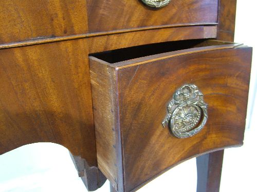 George III mahogany serpentine front kneehole serving table fitted one and two short drawers with - Image 5 of 7