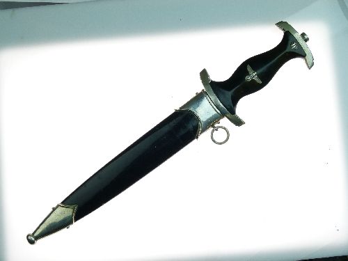 Third Reich Model 1933 SS dagger, polished double edged blade with etched motto 'Meine Ehre heist - Image 8 of 9