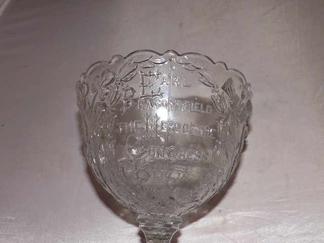 MOULDED GLASS CUP EARL OF DEACONFIELD BERLIN 1878 & LIMOGE DISH - Image 5 of 5