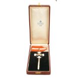 Honorary title cross Gilt silver with enamel decorations, figure-eight knot symbol on each arm of