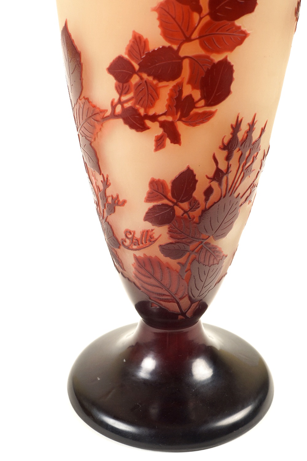 Emile Galle' Cameo glass decorated with roses and signed under the base, perfect conditions - Image 3 of 3