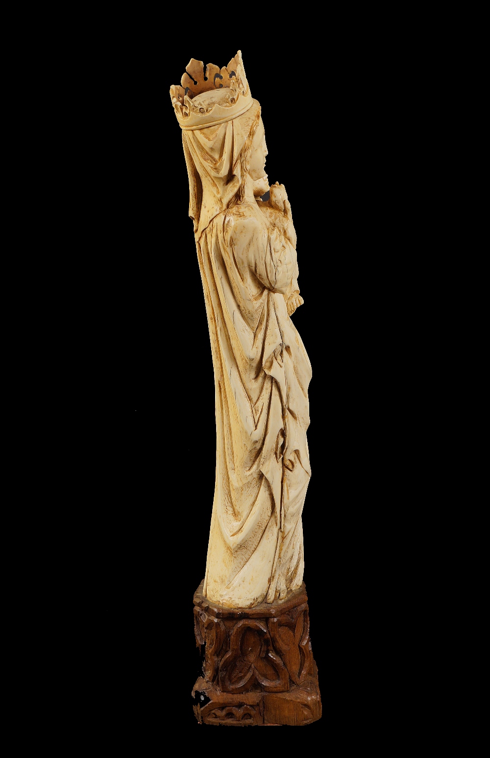 An important French Gothic ivory sculpture the extraordinary statue of the Virgin Mary with Child - Image 2 of 7