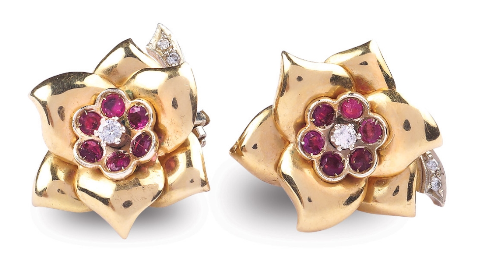 A pair of 18K gold, ruby and diamond earrings Brilliant-cut diamonds weighing approx. 0,15 carats