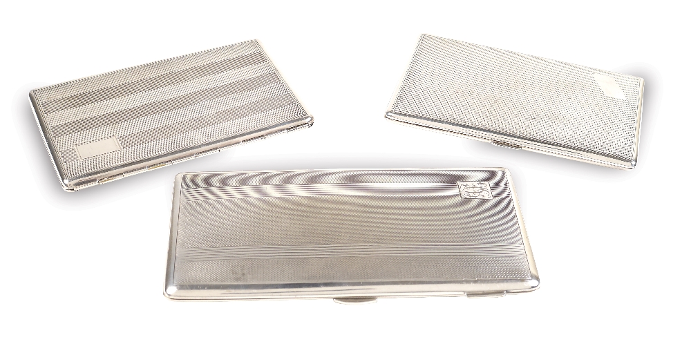 A lot of three English silvered metal cigarette cases (3) different dimensions 1930/40s no weight