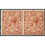 1912 1½d 'PENCF' error in a horizontal pair M, SG.364a. (2) Cat. £125+ Symbol:  J