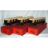 HORNBY 0 Gauge 3 x No 2 Brown & Cream Bo