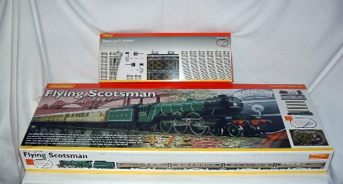 HORNBY R1039 'Flying Scotsman' Ready to Run Set comprising an LNER Green 4-6-2 Class A3 'Flying