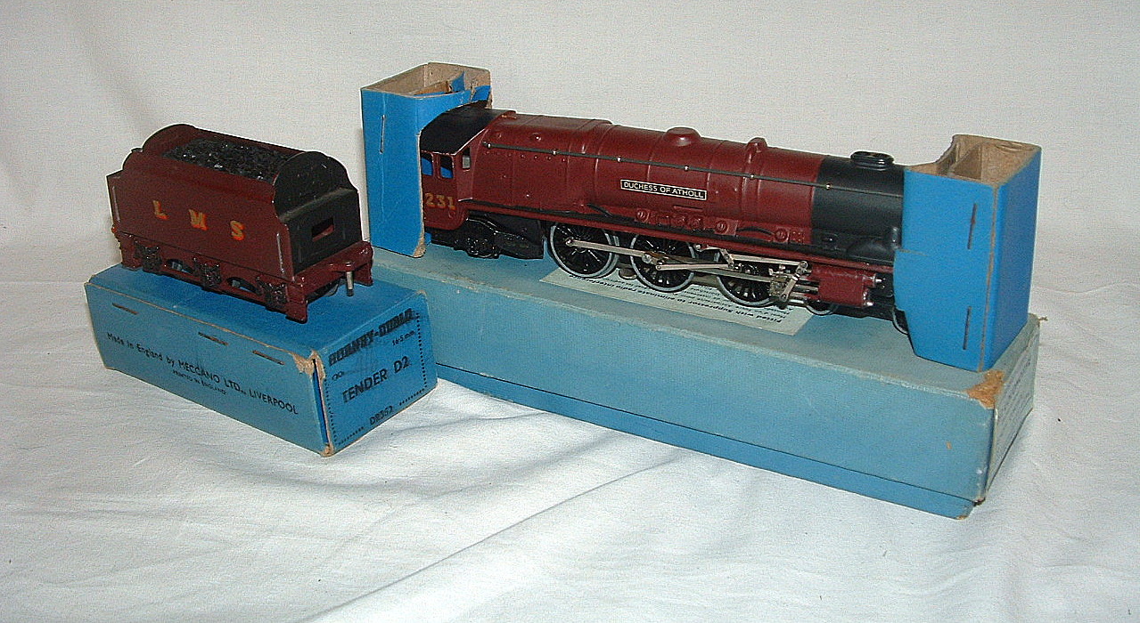 HORNBY DUBLO 3R EDL2 LMS Maroon 4-6-2 'Duchess of Atholl' and Tender. The Locomotive Body and Tender