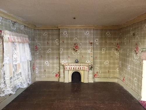 Large Doll's House 'The Folly' in Tudor style, - Image 4 of 11