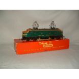 TRIANG TCS R257 TR Green & Orange Double Ended O/H Electric Bo Bo with twin Pantographs.