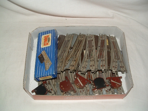 A tray containing 7 x EODPL, 6 x EODPR (1 Boxed) and 5 x D1 Switches.