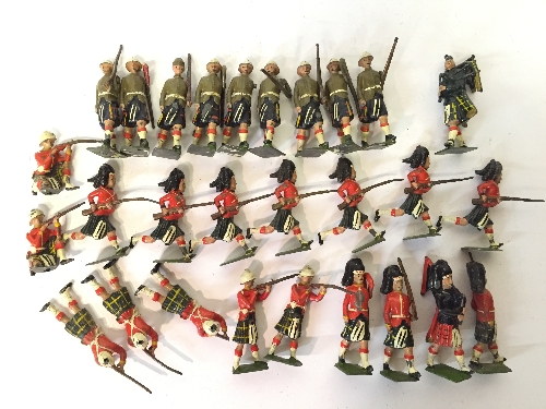 Quantity of Britains lead Highlander figures, includes Black Watch Royal Highlanders,
