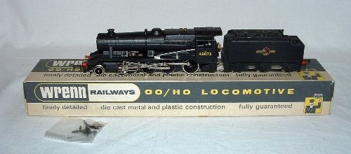 WRENN W2224 BR Black 8F 2-8-0 no 48073. .Excellent Plus Boxed.