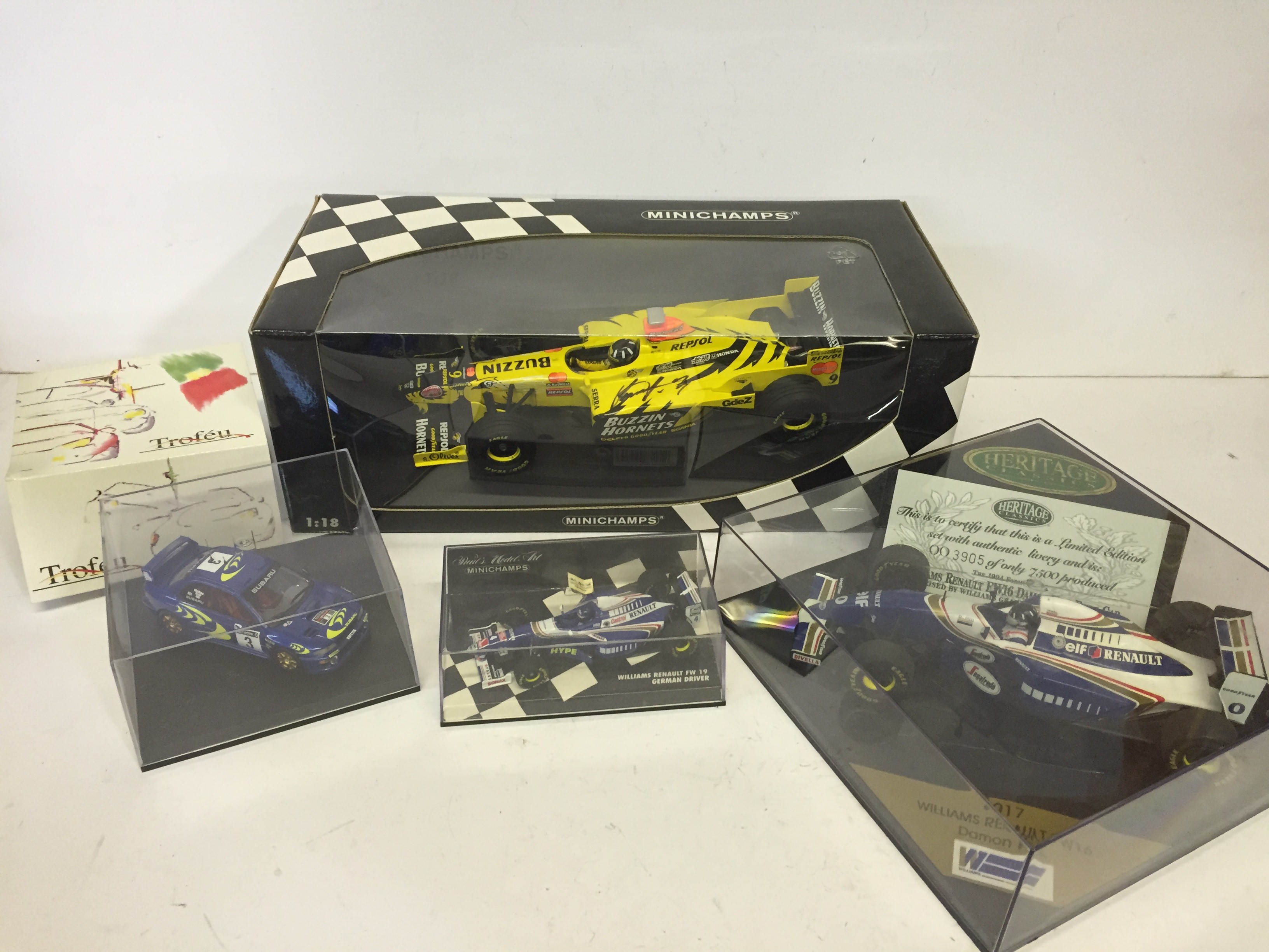 Minichamps 1/18 scale #980009 Jordan Mugen Honda 198 F1 Car with Damon Hill signature,